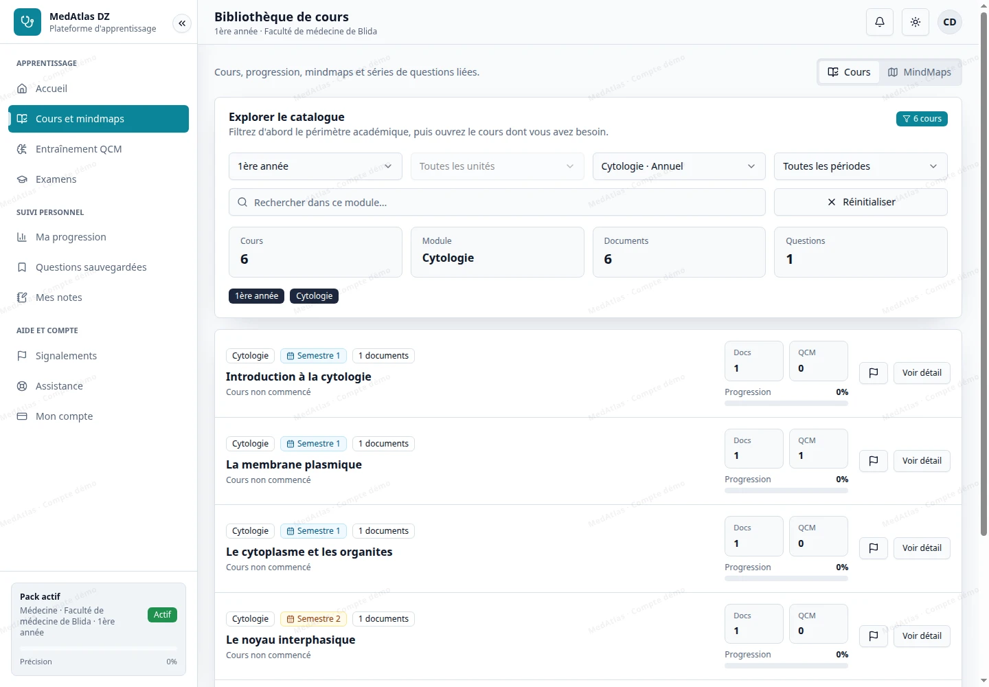 Interface MedAtlas : bibliothèque avec filtres année, unité, module et période, suivis de cours de cytologie. Données de démonstration.